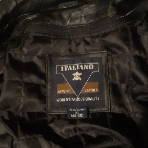 Italiano ILS Genuine Leather jacket. - Picture 2 of 3